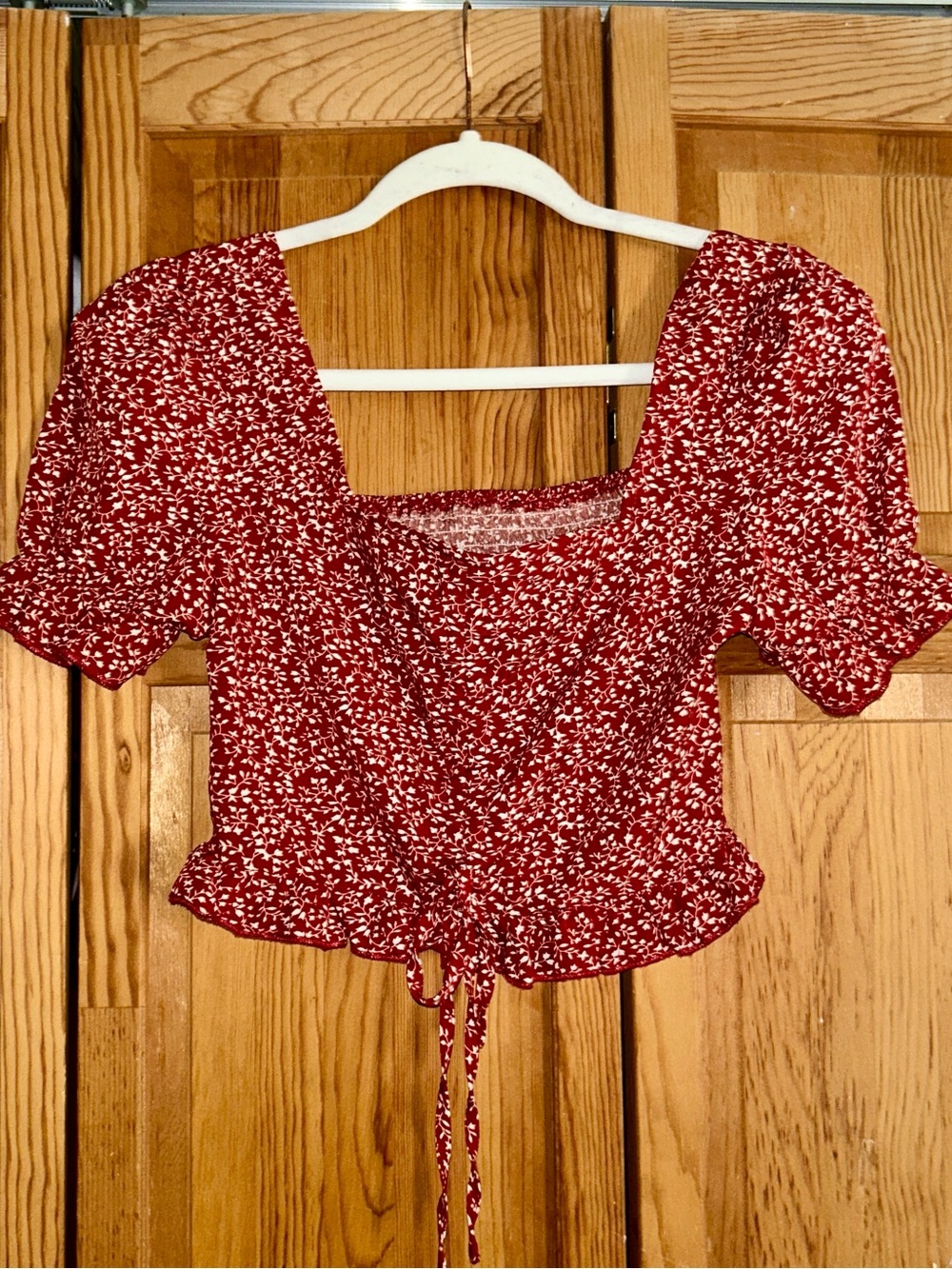 SHEIN Red Floral Square Neck Tie-Front Crop Top